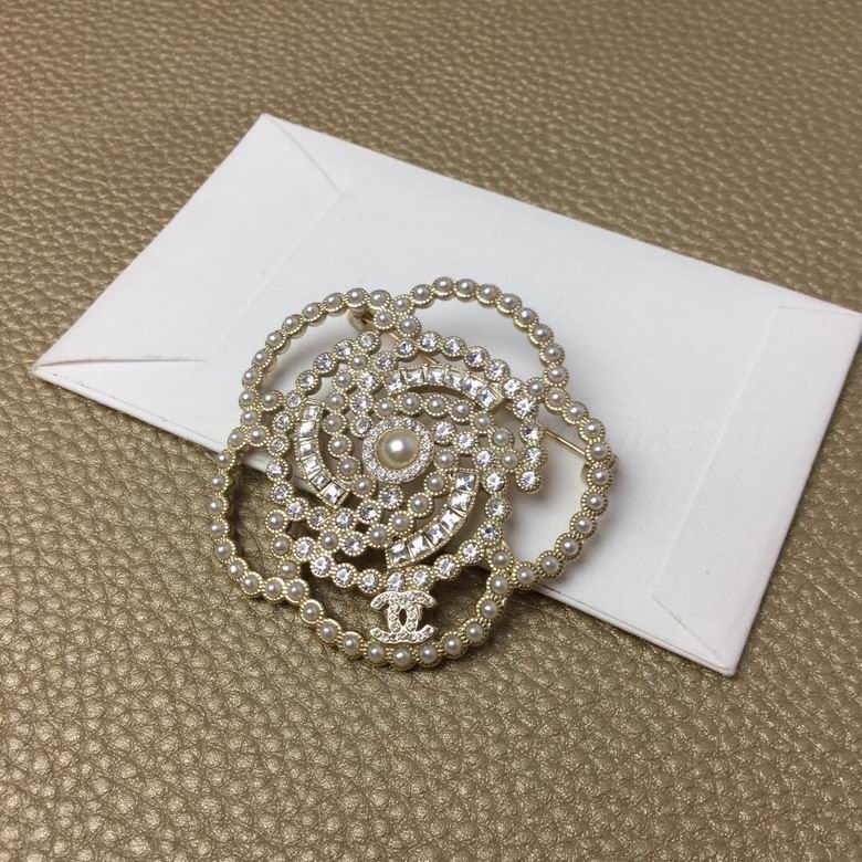 Chanel Brooch 377